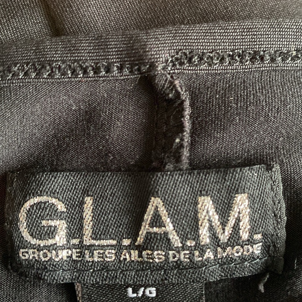 Cold shoulder glam top - Picture 2 of 2
